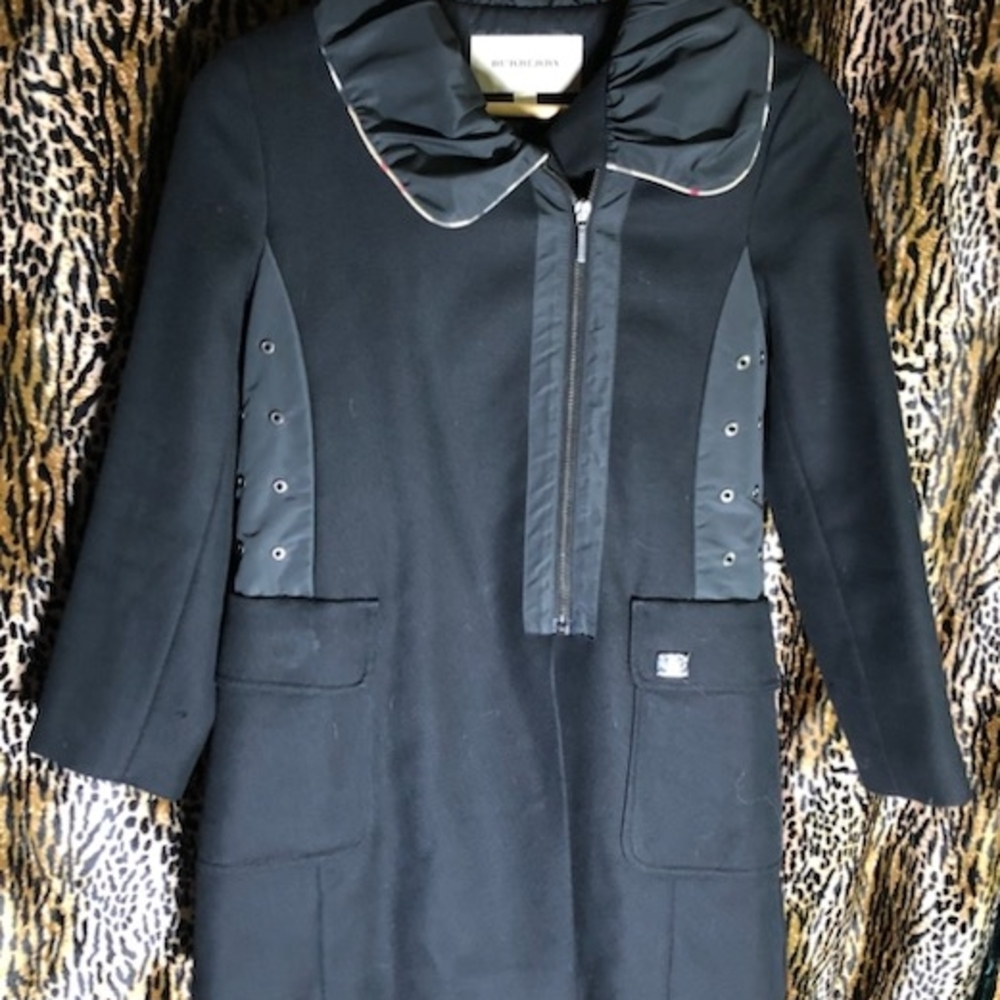 Burberry Black Trench Coat Timeless Style